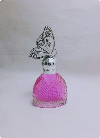 12 li 3 boyutlu pvc kelebek Tepelikli Diva Yassı Cam Kolonya Şişesi 50 cc
