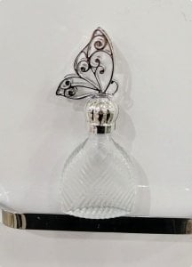 12 li 3 boyutlu pvc kelebek Tepelikli Diva Yassı Cam Kolonya Şişesi 50 cc