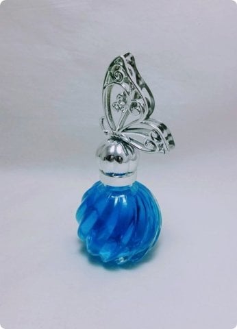 12 Li 3 boyutlu Pvc Kelebek Tepelikli Burgu Cam Top Kolonya Şişesi