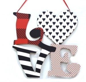 Ahşap Alt Alta Renkli Love Dekor (53,5*53cm)
