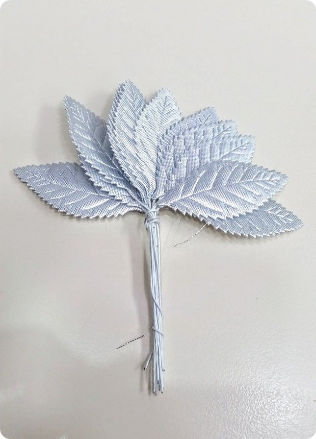 144 lü Yaprak Şeklinde Süs Çiçek