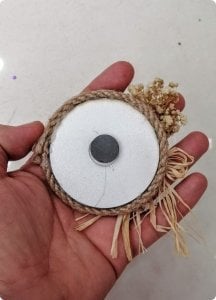 50 li Süslü Ahşap Kalpli, Demet çiçekli Çuval Magnet (Söz, Nişan, Nikah, Şekeri)