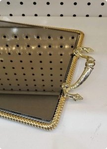 Kenarı metal burgulu aynalı tepsi takımı