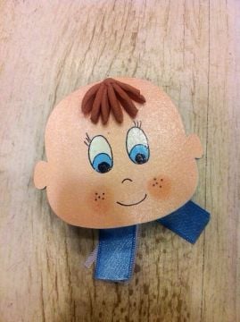 Sevimli Kelle Kutu Bebek Şekeri Objesi